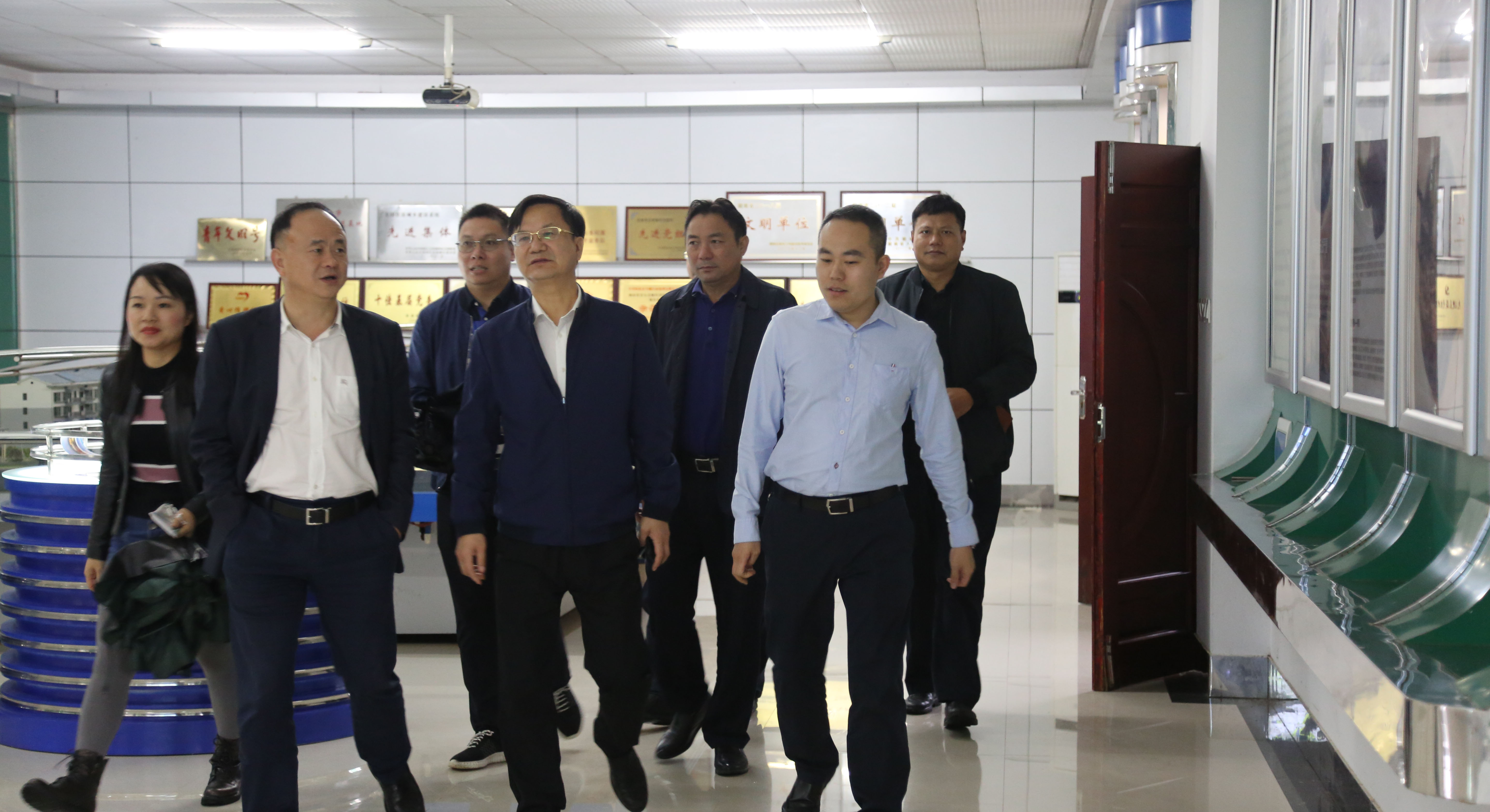 1601429838743187.jpg 1601429838743187.jpg